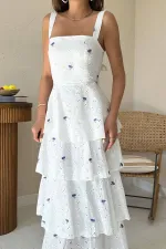 Robe à volants et dos nouée