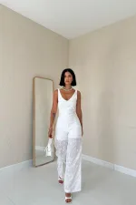 Combinaison festonnée