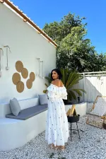 Omuzları Lastikli Brode Elbise