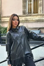 Chemise en cuir à pompons