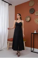Robe en satin à bretelles