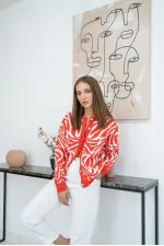 Desenli ve Düğmeli Kısa Hırka