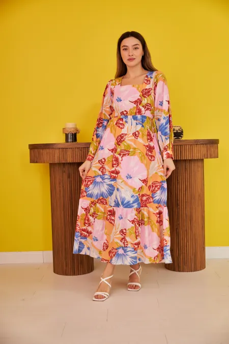 Robe en lin à motifs