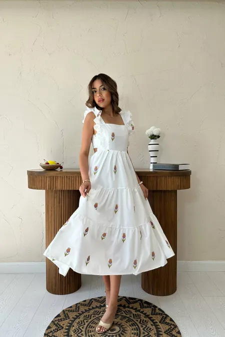 Robe à volants à manches zéro