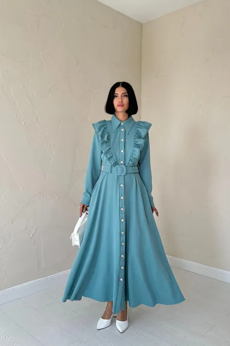 Robe en dentelle à volants