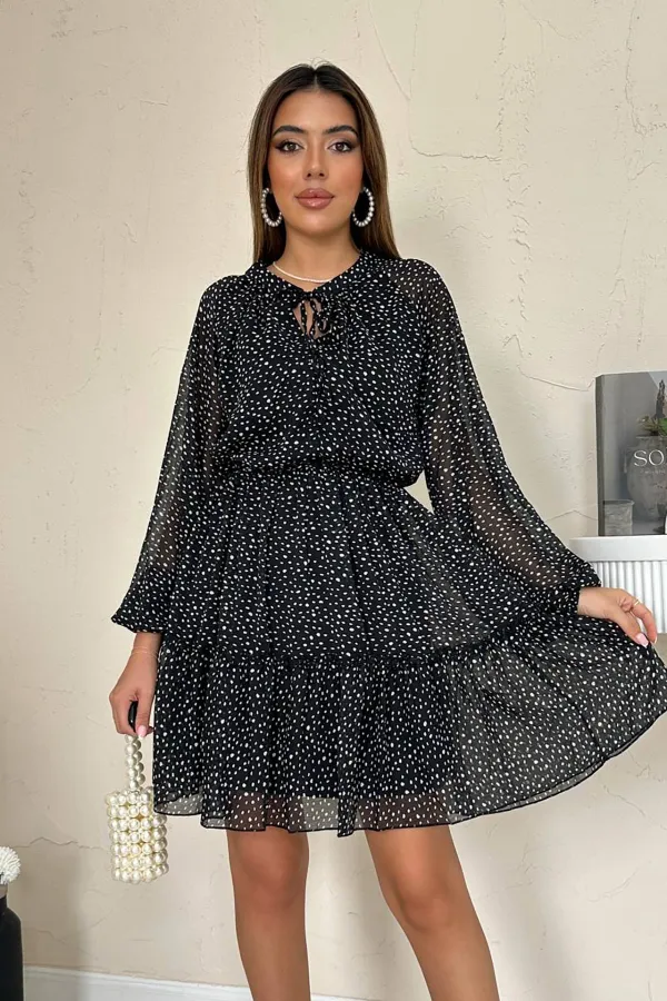 Eteği Katlı Puantiyeli Elbise