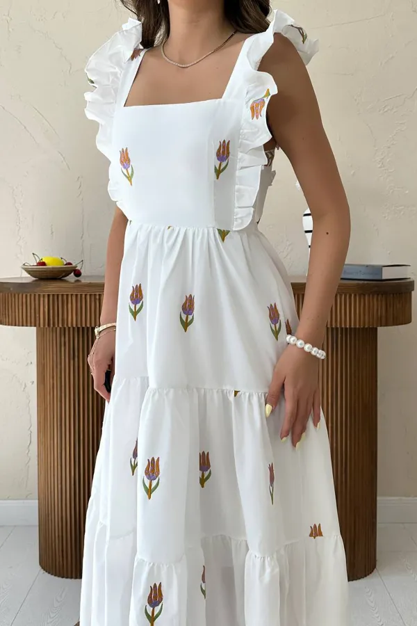 Zero Sleeve Ruffle Dress