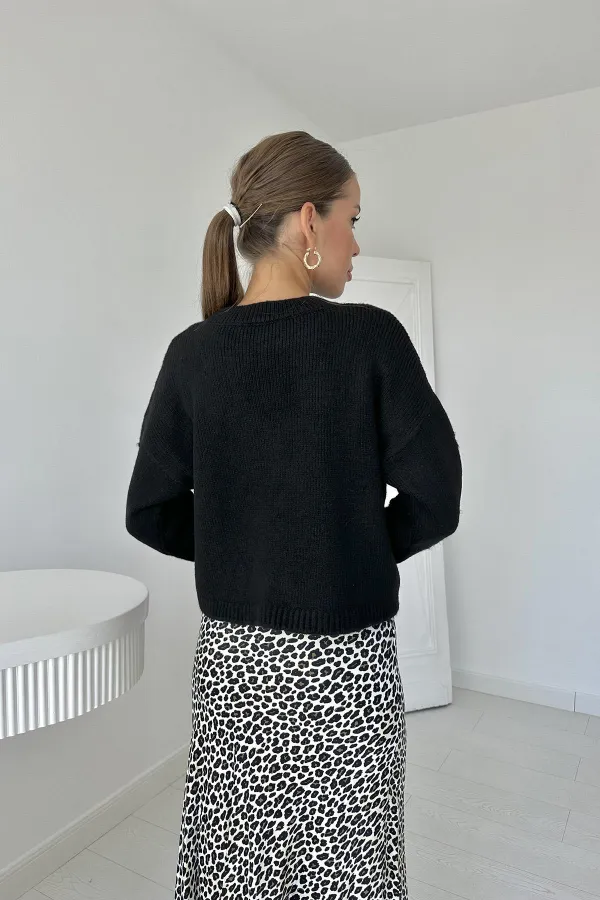 Faça ve Zincirli Triko Kazak