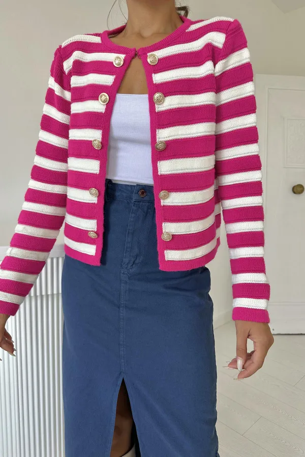 Çizgili ve Düğmeli Triko Kazak
