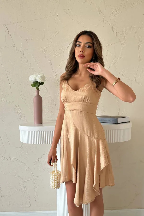 Robe asymétrique en jacquard