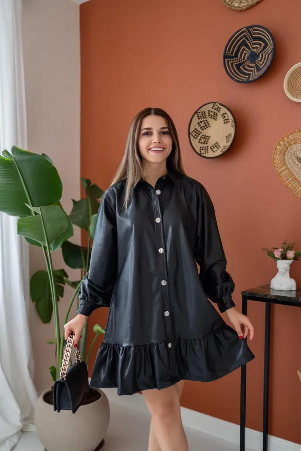 Robe en cuir avec jupe plissée