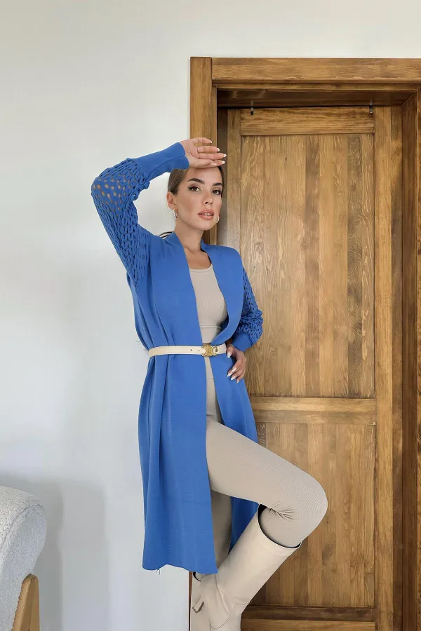 Kolları Örgülü Triko Hırka