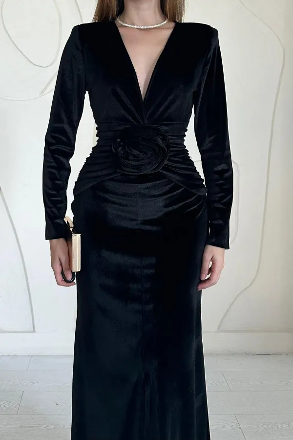 Önü Yırtmaçlı Güllü Elbise