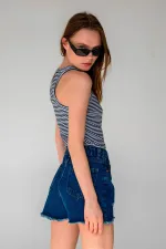 Débardeur sans manches à rayures côtelées et col halter