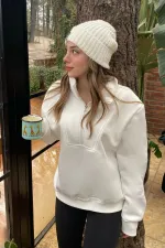 Oversize Sweatshirt with Zipper Detail