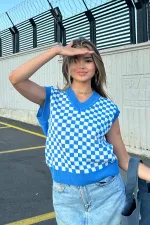 Plaid Pattern V-Neck Sweater