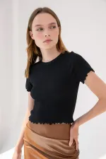 Fırfır Detaylı Crop T-shirt