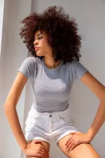 T-shirt basique à col rond côtelé