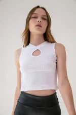 Yaka Detaylı Fitilli Crop Örme Bluz