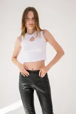 Yaka Detaylı Fitilli Crop Örme Bluz