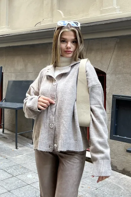 Buttoned Polo Neck Knitwear Cardigan