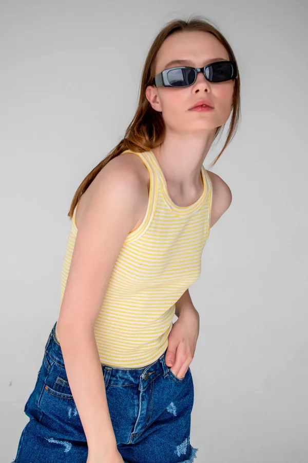 Çizgili Fitilli Halter Yaka Kolsuz Atlet