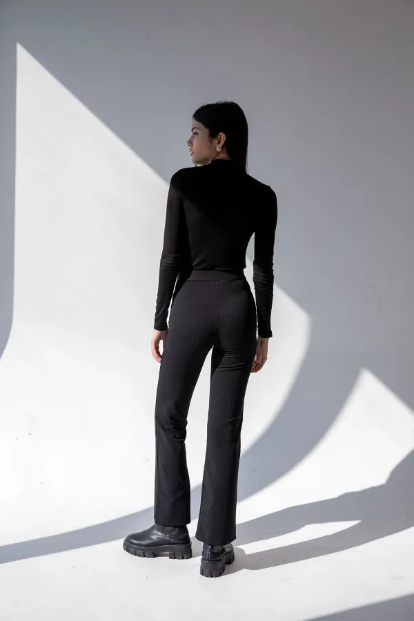 Pantalon évasé taille haute style espagnol