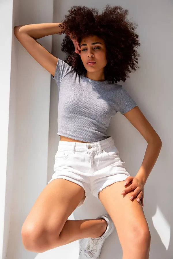 T-shirt basique à col rond côtelé