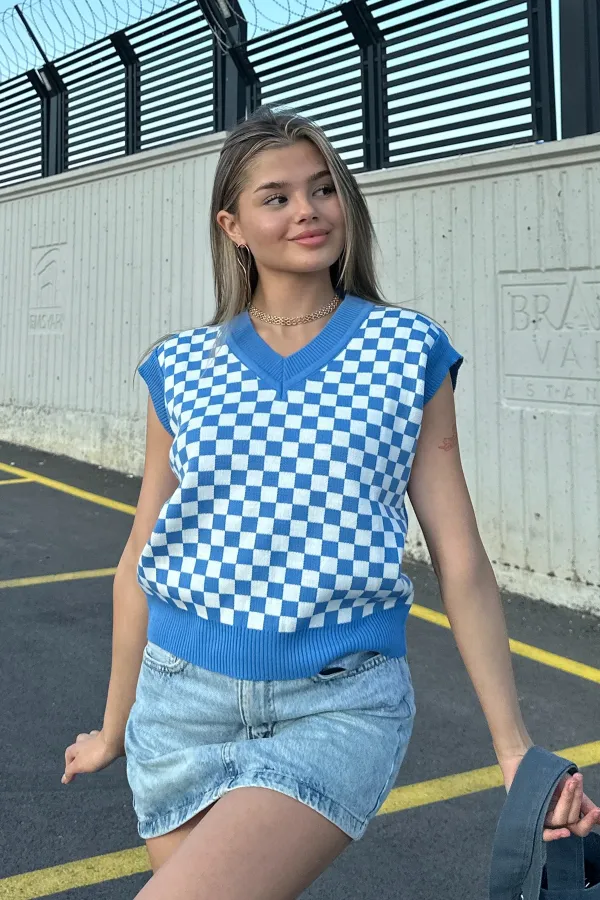 Plaid Pattern V-Neck Sweater