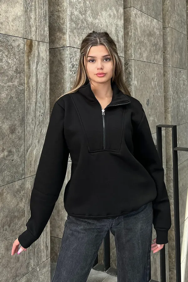 Oversize Sweatshirt with Zipper Detail
