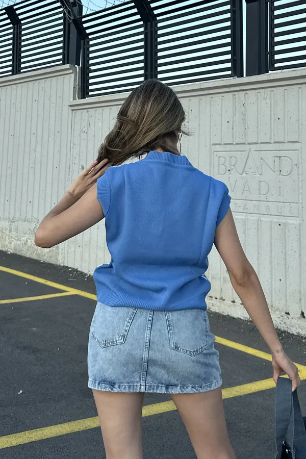 Plaid Pattern V-Neck Sweater