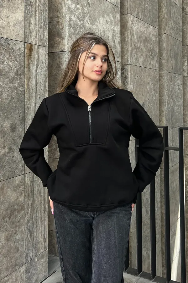 Oversize Sweatshirt with Zipper Detail