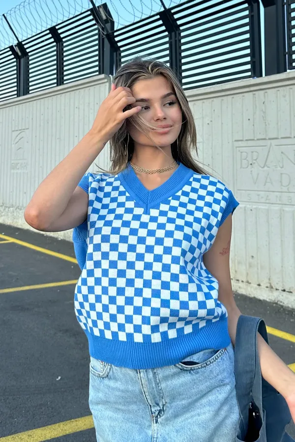 Plaid Pattern V-Neck Sweater