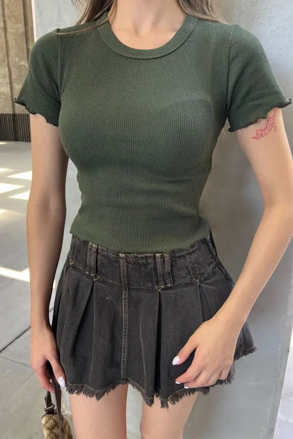 T-shirt court à volants