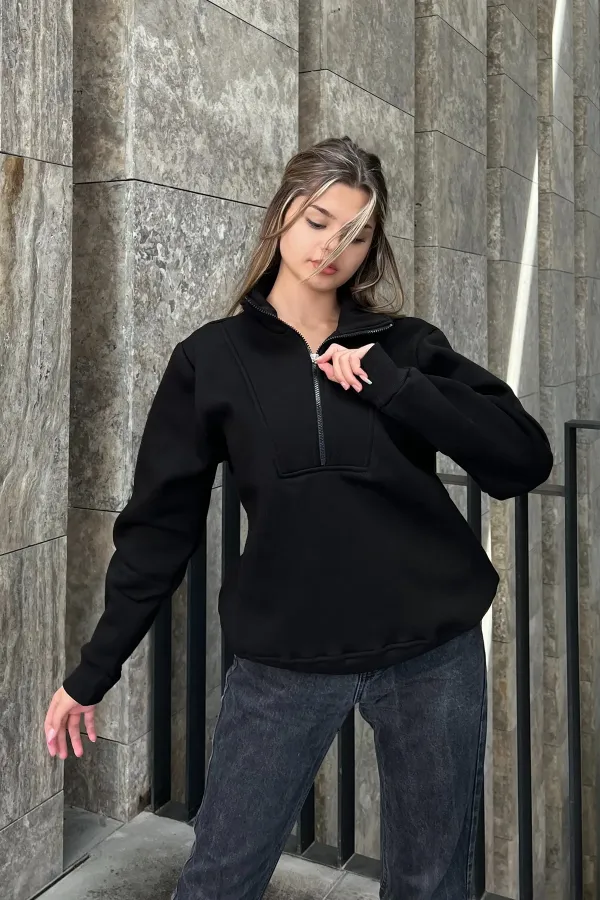 Oversize Sweatshirt with Zipper Detail