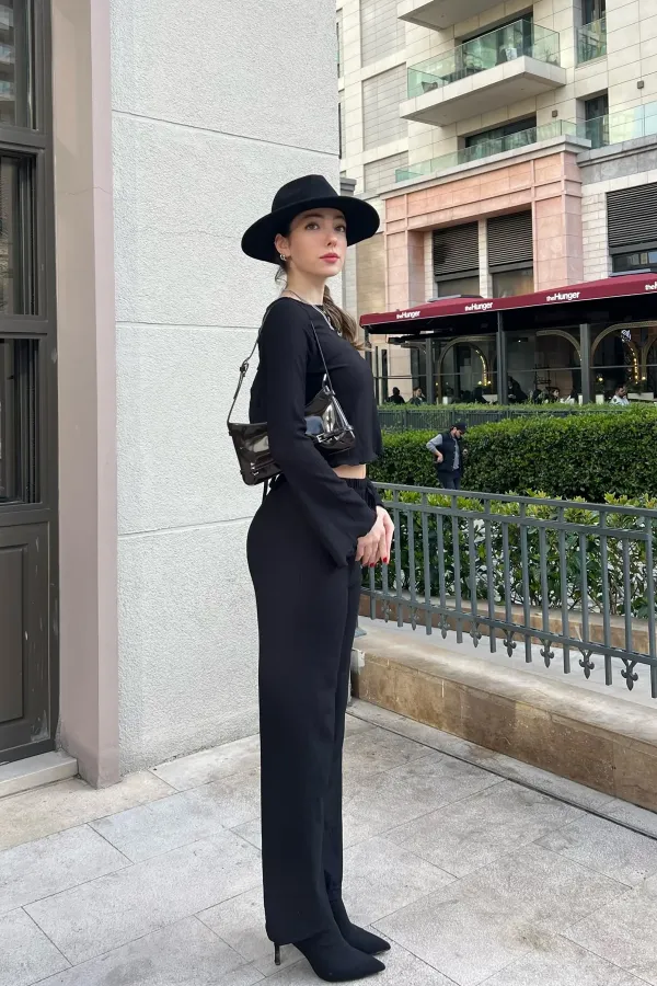 Crepe Fabric Pleated Set with Back Detail