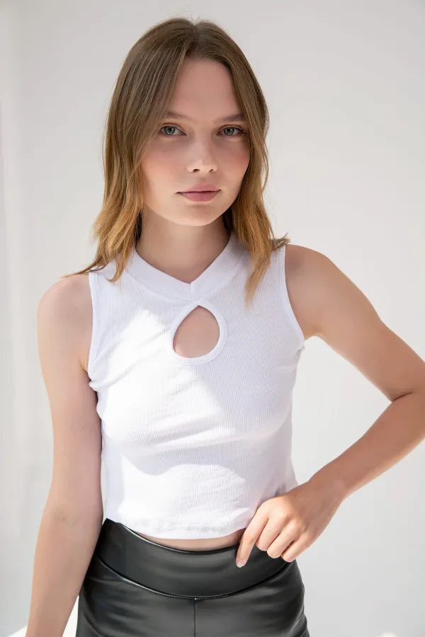 Yaka Detaylı Fitilli Crop Örme Bluz