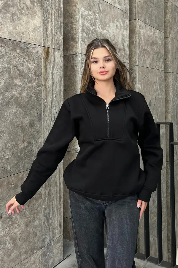 Oversize Sweatshirt with Zipper Detail