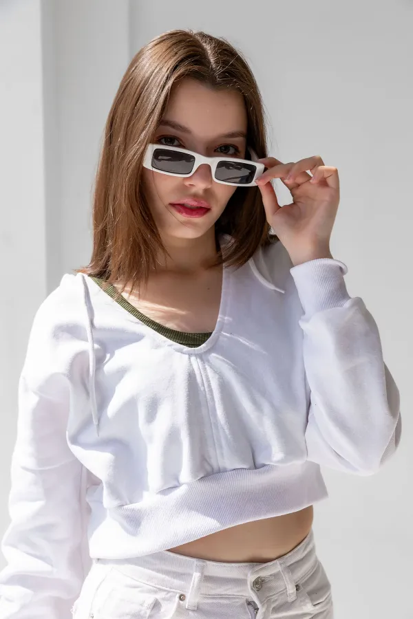 Hooded V-Neck Crop Sweatshirt with Thick Fleece Lining