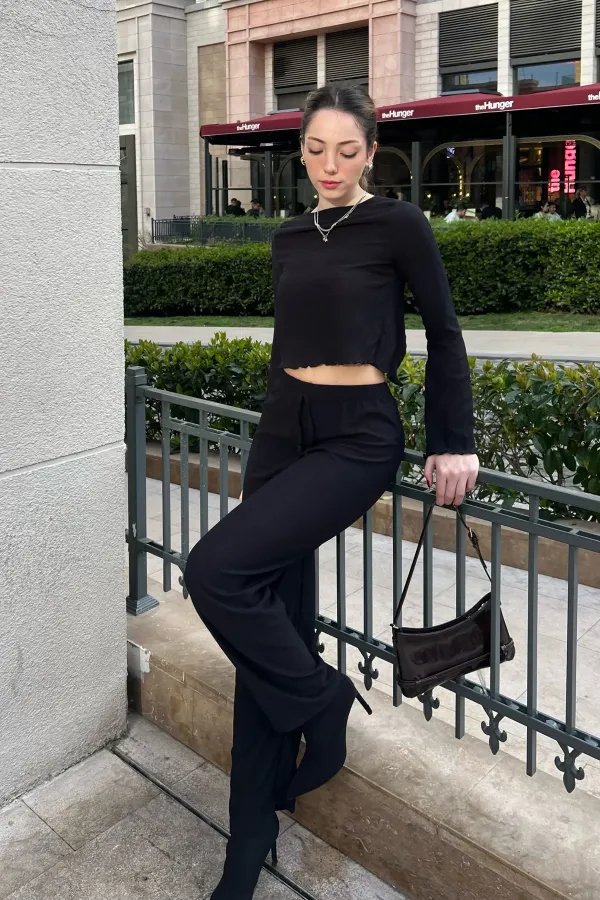 Crepe Fabric Pleated Set with Back Detail