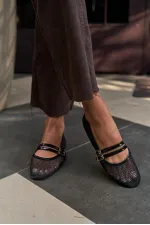 Ballerine en maille détaillée à double ceinture noire