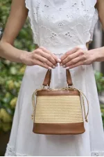 Sac seau en paille beige Madamra – Sac à main et à bandoulière en tricot style bohème pour femme [Été – Quotidien]
