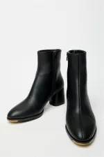 Bottes et bottines noires à talons hauts pour femme – Modèle élégant à porter au quotidien avec fermeture éclair