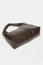 Sac cabas bandoulière en cuir synthétique marron pour femme - Modèle vintage souple Sac cabas bandoulière en cuir synthétique marron pour femme - Modèle vintage souple