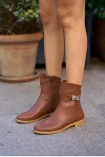 Bottes en cuir pour femme avec boucle, couleur beige