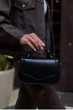 Flap Crossbody Hand and Shoulder Bag Black