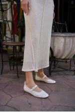 Ballerine beige velours à bout rond et bride unique