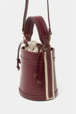 Sac seau à coutures contrastées bordeaux, porté main ou bandoulière