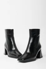 Bottes et bottines en daim verni noir pour femmes, talons à bout arrondi, cuir PU contrasté, fermeture éclair élégante Bottes et bottines en daim verni noir pour femmes, talons à bout arrondi, cuir PU contrasté, fermeture éclair élégante