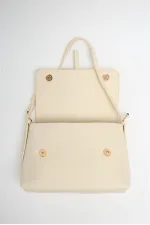 Sac à main et bandoulière crème avec boucle dorée détaillée Sac à main et bandoulière crème avec boucle dorée détaillée